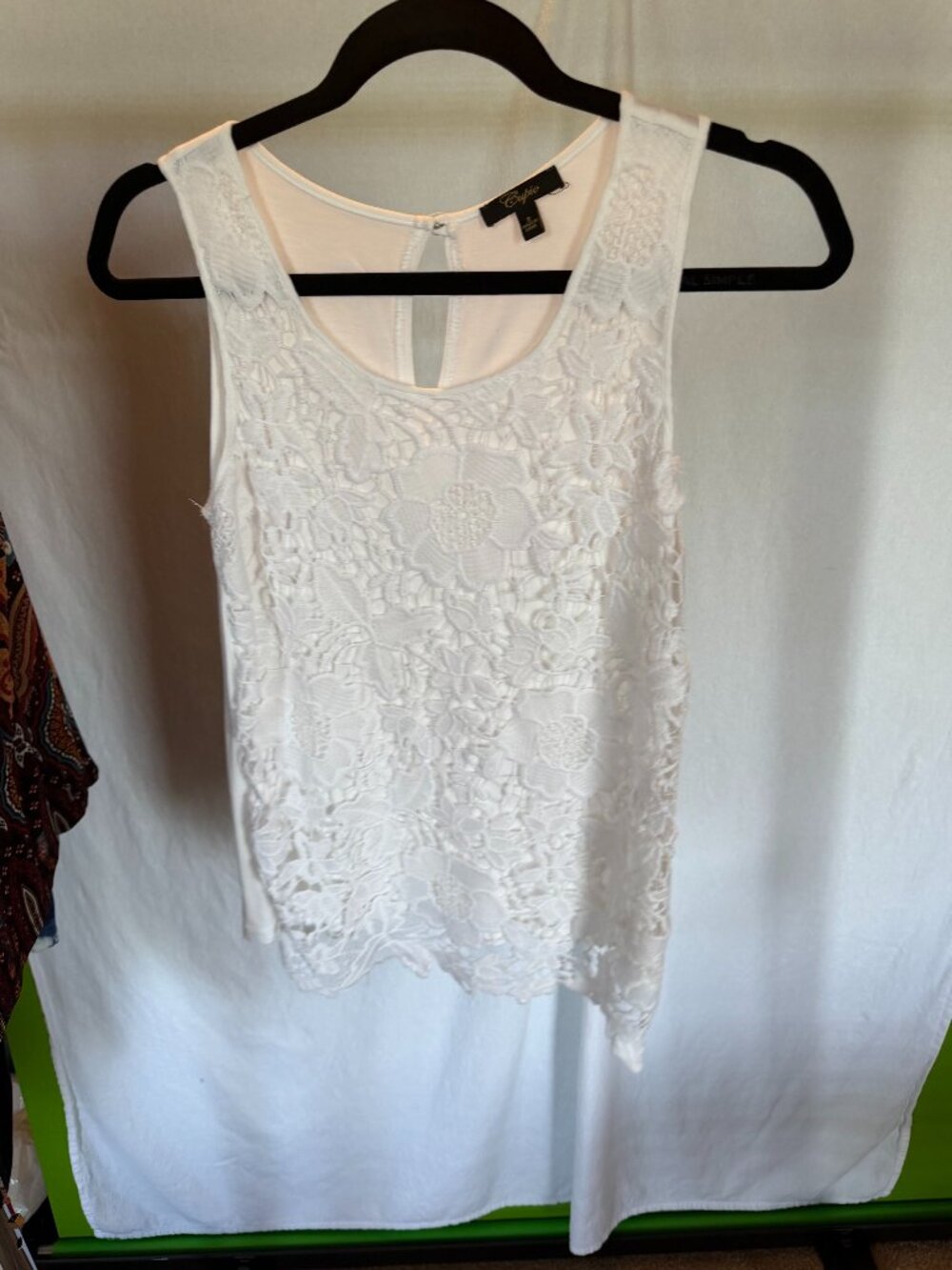 Cupio White Floral Lace Overlay Keyhole Back Tank Top S